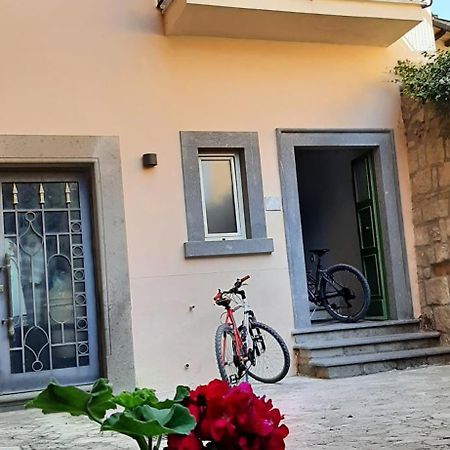 Al22 Di Piazza Del Gesu Hotell Viterbo Exteriör bild