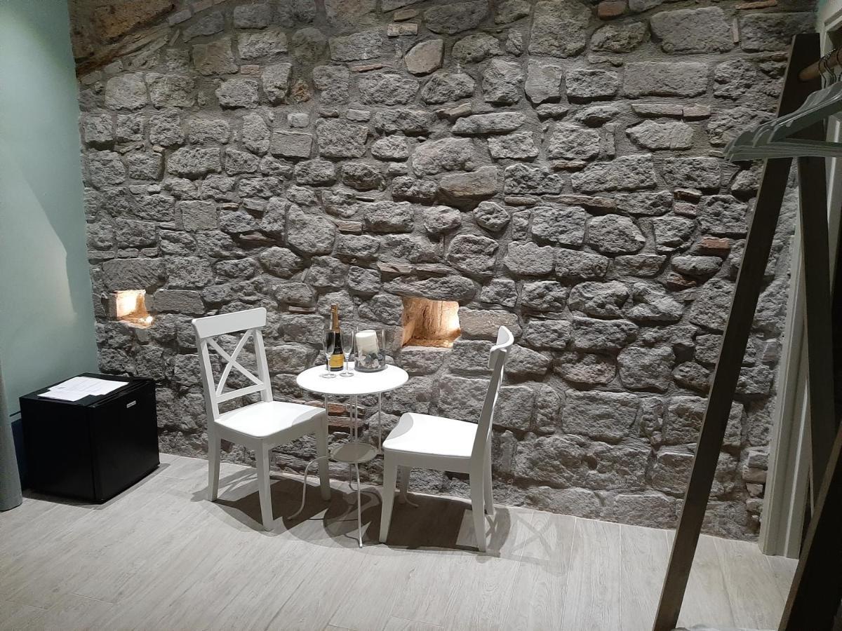 Al22 Di Piazza Del Gesu Hotell Viterbo Exteriör bild