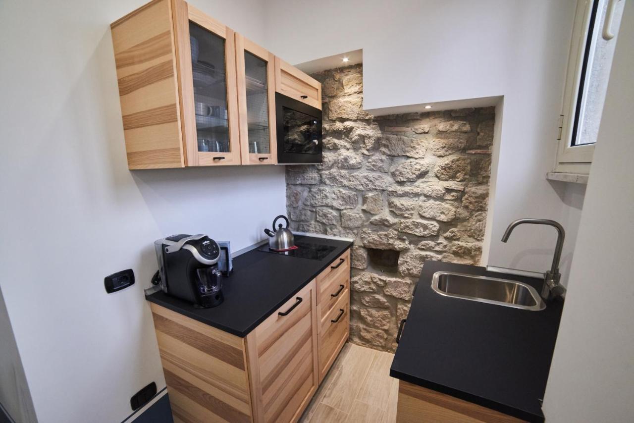 Al22 Di Piazza Del Gesu Hotell Viterbo Exteriör bild