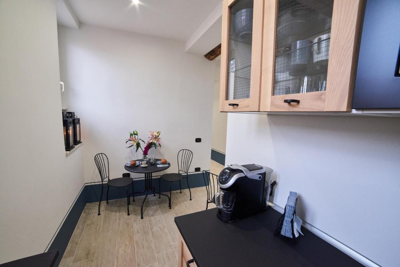 Al22 Di Piazza Del Gesu Hotell Viterbo Exteriör bild